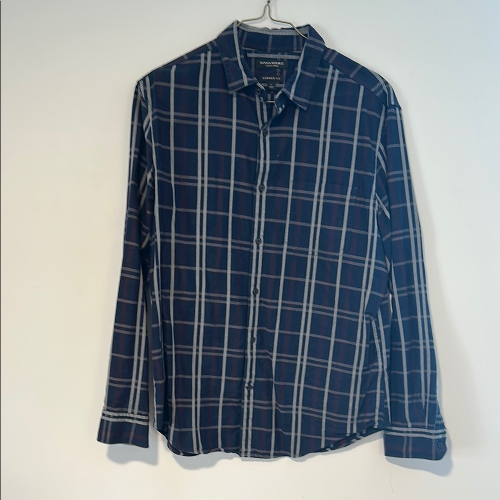 Banana Republic Blue Casual Button Down Shirt with Classic Collar